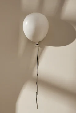 Alice & Fox BIBI Væglampe Ballon, Hvid