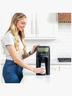 Baby Brezza Formula Pro Advanced Modermælkserstatnings- og Vællingemaskine, Black