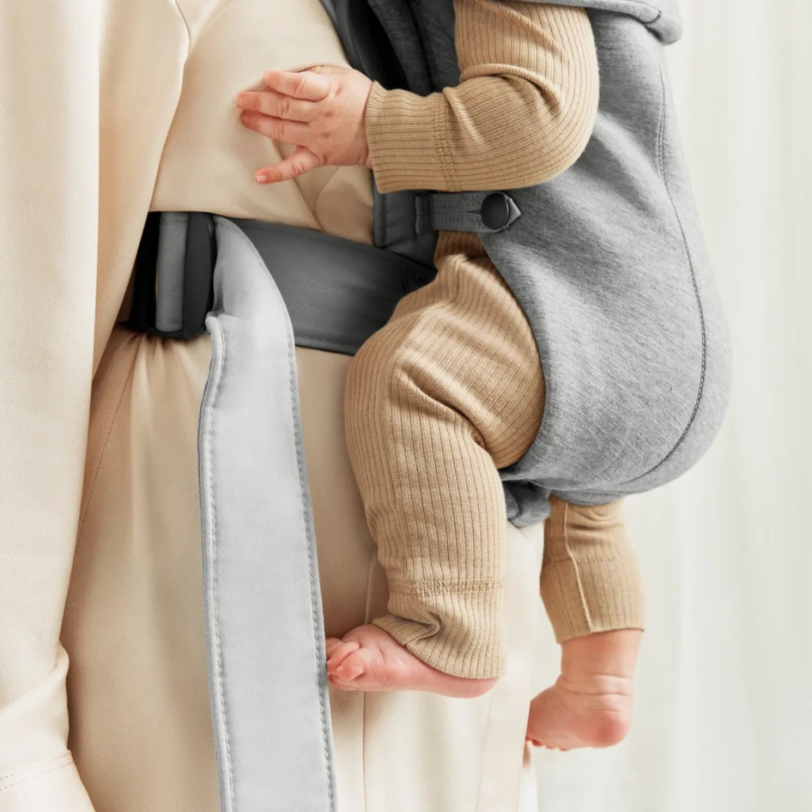 BabyBjörn Mini Bæresele 3D Jersey, Light grey