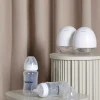 Beemoo CARE Wearable Elektrisk Brystpumpe Dobbelt inkl. Modermælksflaske 240 ml 2-pak