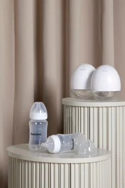 Beemoo CARE Wearable Elektrisk Brystpumpe Dobbelt inkl. Modermælksflaske 240 ml 2-pak