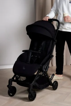 Beemoo Easy Fly Lux 4 Klapvogn inkl Route i-Size Autostol Baby, Jet Black/Black Stone