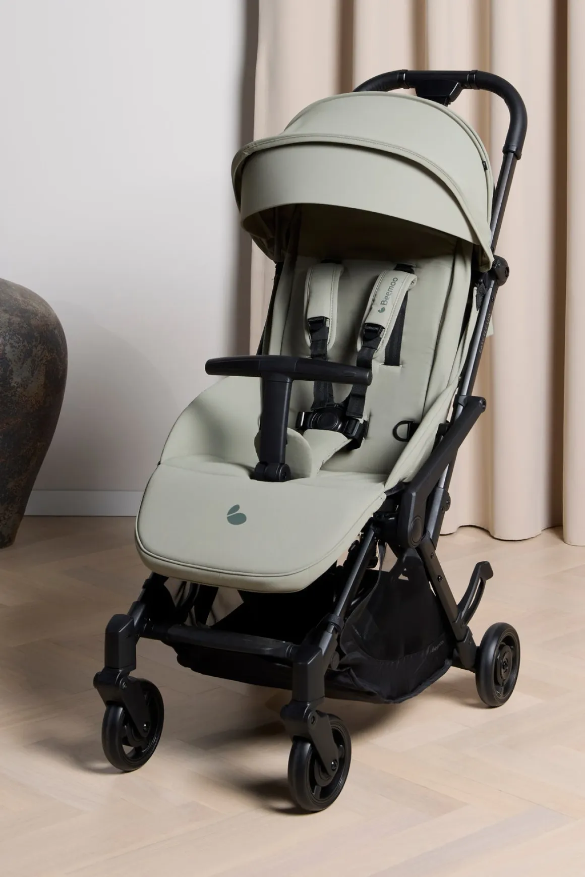Beemoo Easy Fly Lux 4 Klapvogn Inkl. Route i-Size Autostol Baby, Spring Green/Mineral Grey