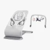 Ergobaby Evolve 3-in-1 Skråstol inkl. legetøjsbøjle, Light Grey