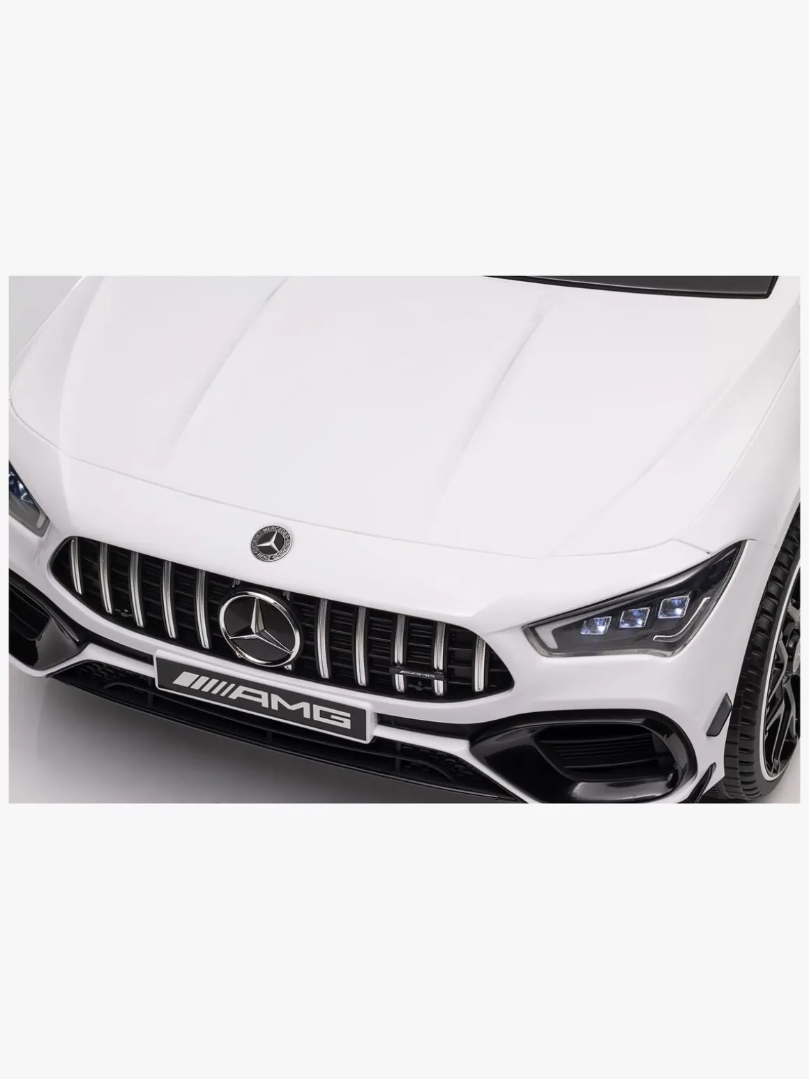 Mercedes Benz CLA45 Elbil, Hvid