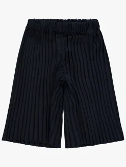 Name it Kumana Bukser, Dark Sapphire