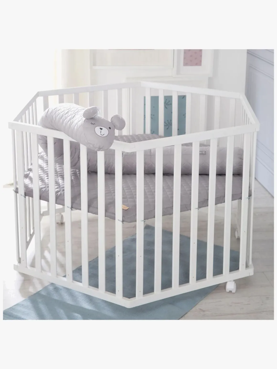 Roba Style Hexagon Kravlegård med Hjul, White & Grey